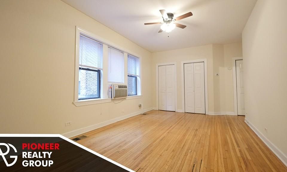 1st image of 3720 N Pine Grove Ave #37245W1