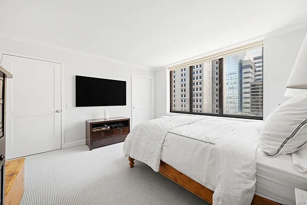 Rented by Compass | media 21