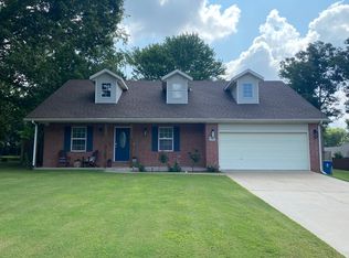 504 NW K St, Bentonville, AR 72712
