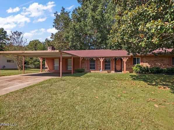 1315 McDonald Ave, Canton, MS 39046
