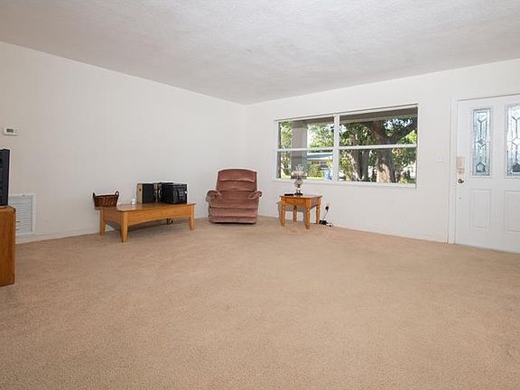 3rd image of 3679 Searobin Dr SE