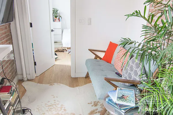 Rented by Nolita Group | media 8