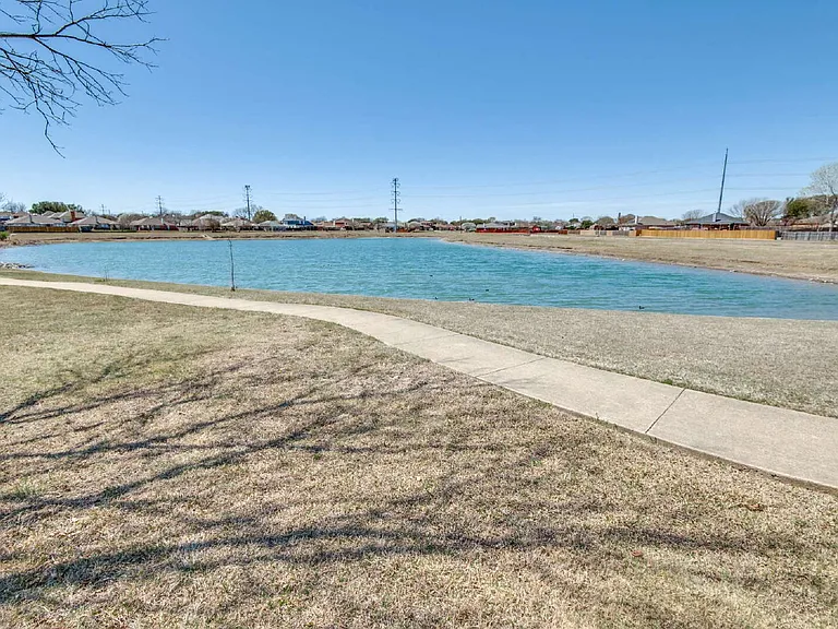 3111 Ponds Edge Trl — Photo 25