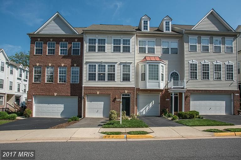 1st image of 11572 Cavalier Landing Ct