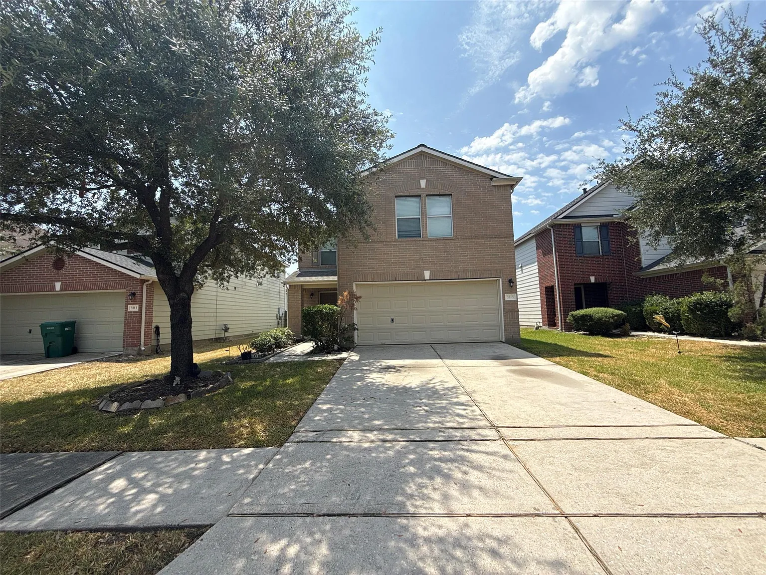 3 bed, 2.5 bath, 1908 sqft, $2,100 — Photo 1