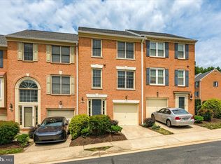 Townes Of Hillwood, Alexandria, VA 22304
