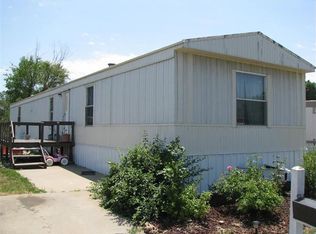 44 Navajo Trl, Emporia, KS 66801