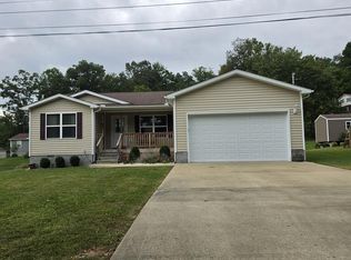 118 Maplewood Ln, Shady Spring, WV 25918