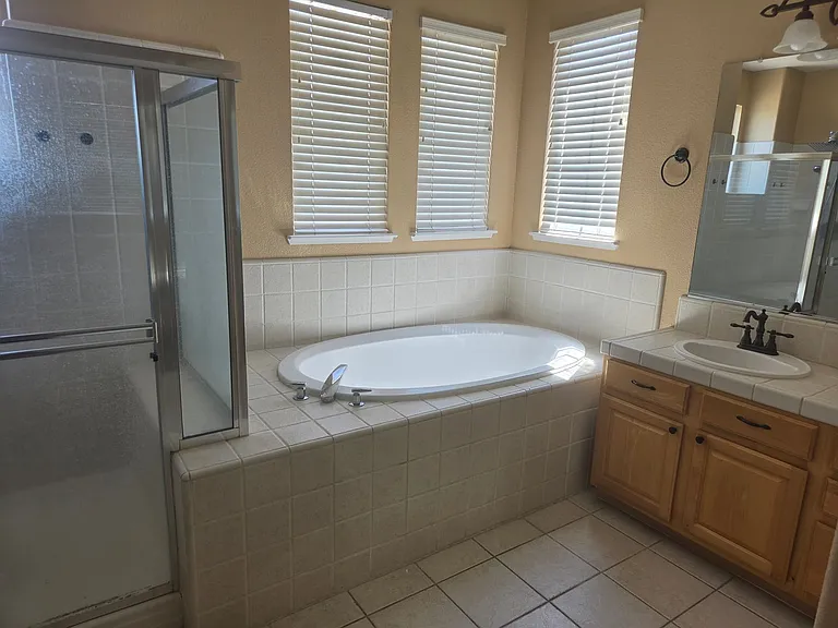 9561 Spring River Way — Photo 14