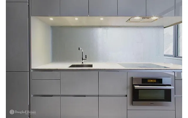 Rented by Douglas Elliman | media 18