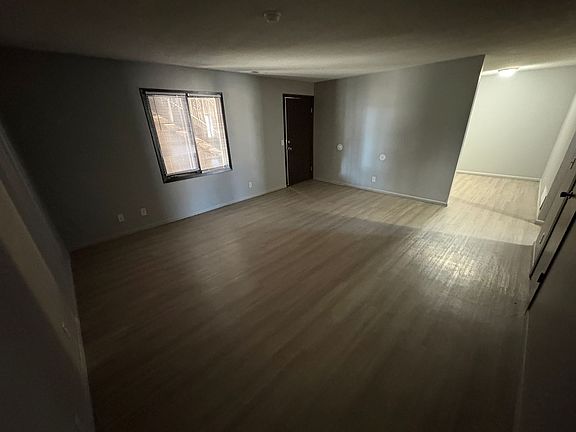 4th image of 1528 S 19th St #13