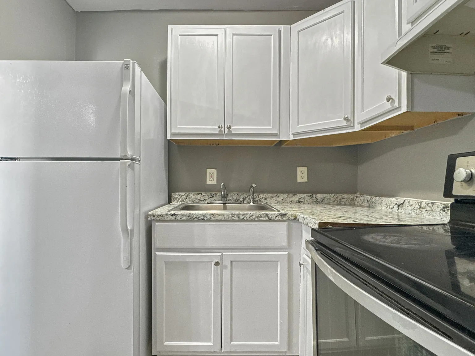 1100 Wilson Rd - Unit 15 — Photo 4