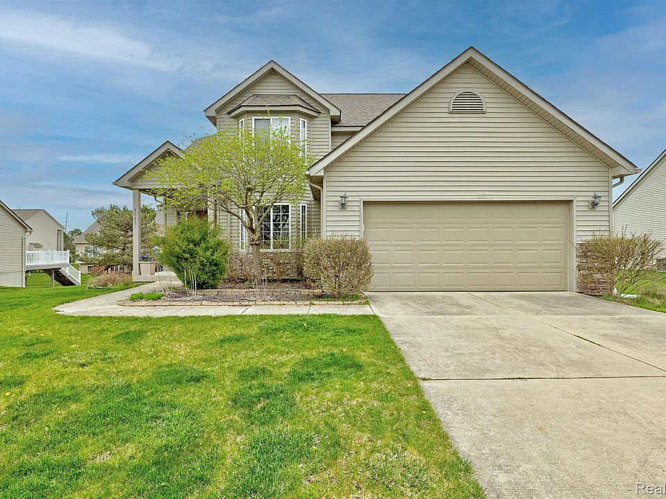 1st image of 4045 Grand Oaks Trl
