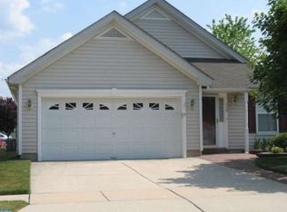 112 Blue Heron Dr, West Deptford, NJ 08086