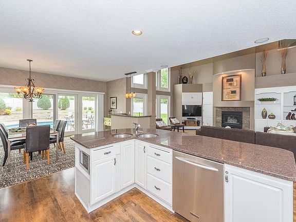 5th image of 11781 Tanglewood Dr