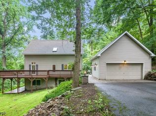 86 Mine Rd, High Bridge, NJ 08829