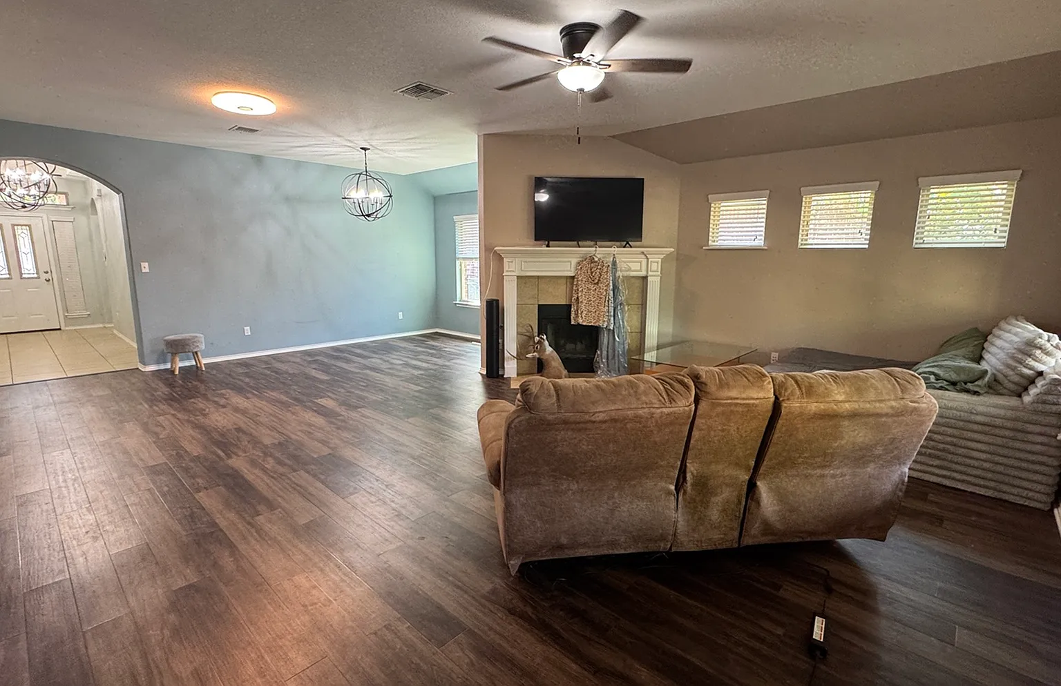 3 bed, 1872 sqft, $2,075 — Photo 4