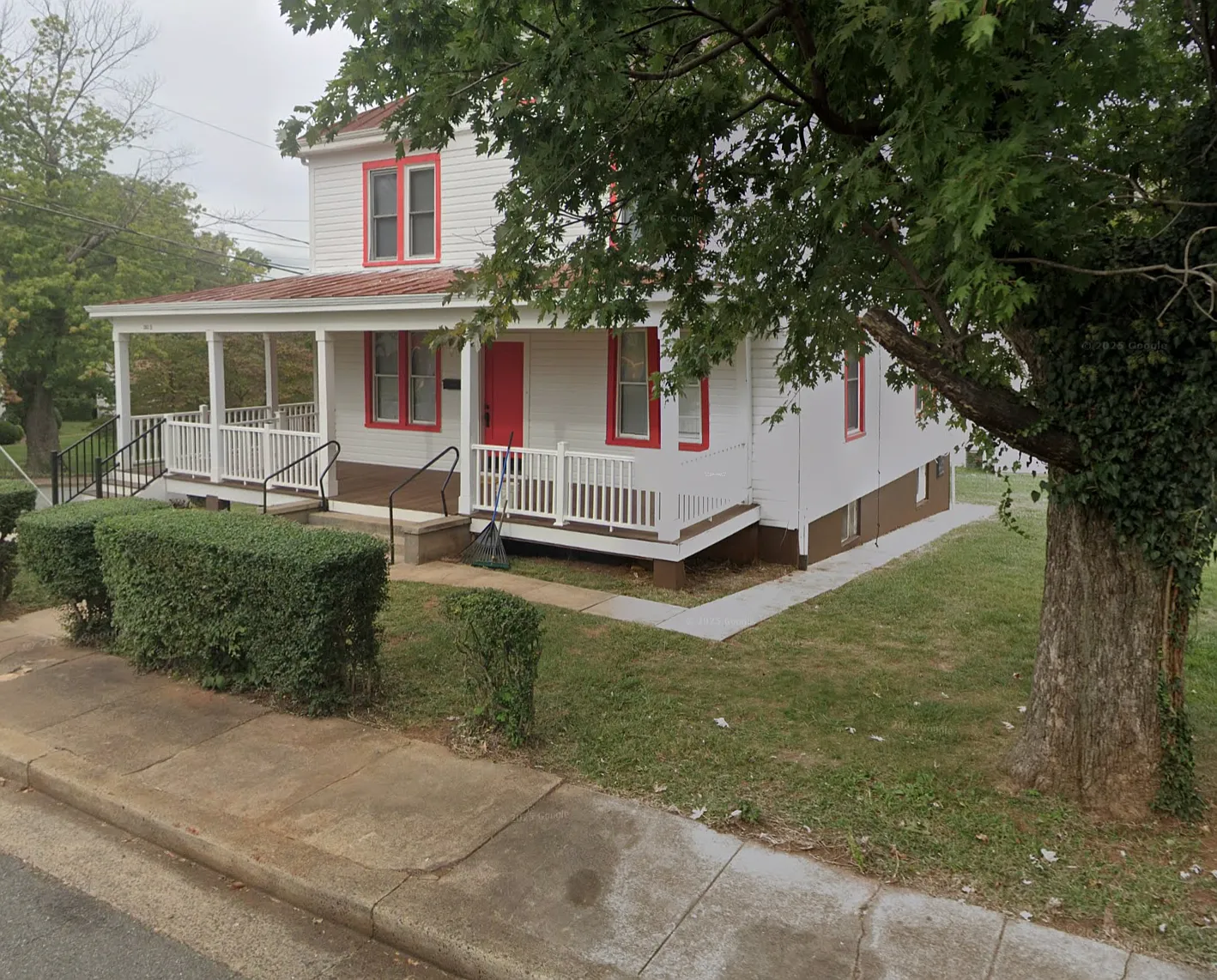 2 bed, 960 sqft, $1,300 — Photo 2