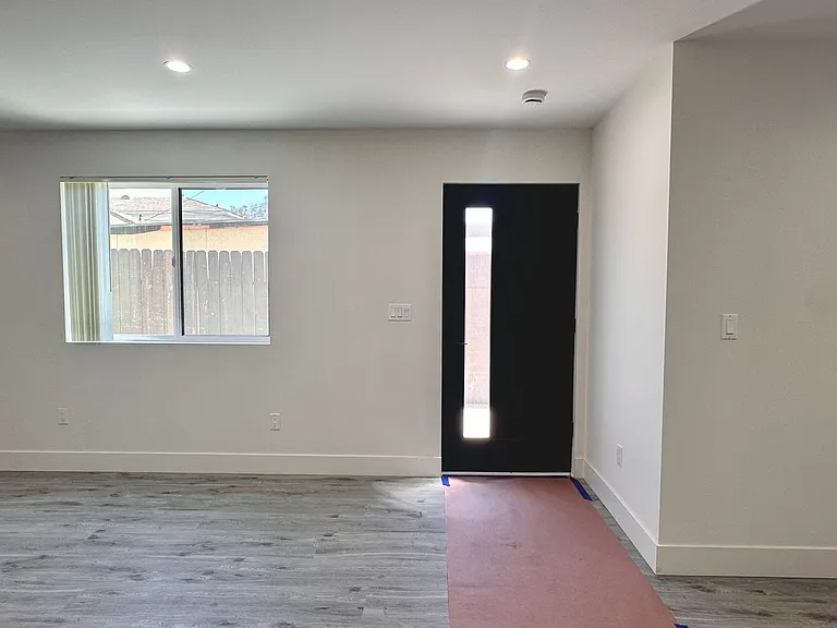 11512 Oxford Ave — Photo 46