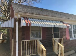 232 Pin Oak Dr, Lexington, KY 40503