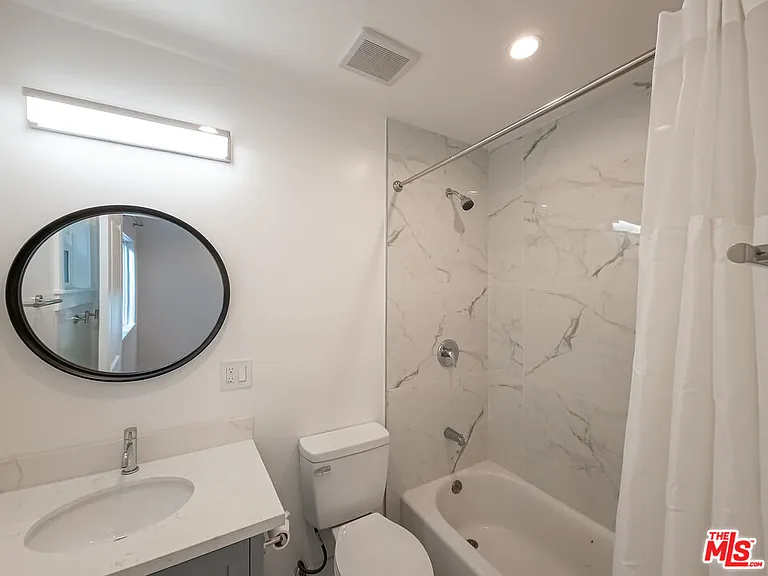94 S Vinedo Ave — Photo 15
