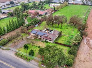 2203 N Cornelia Ave, Fresno, CA 93722