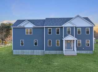 17 Cortney Dr, Westport, MA 02790
