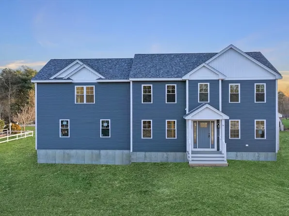 17 Cortney Dr, Westport, MA 02790