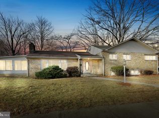 221 Renfrew Ave, Trenton, NJ