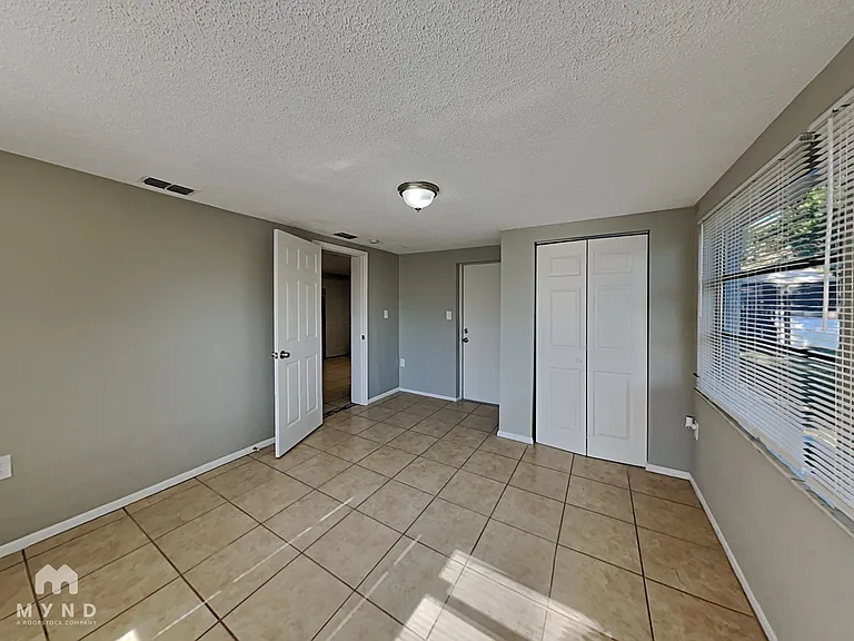 9136 Suffolk Ln — Photo 13