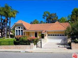 3158 Hutton Dr, Beverly Hills, CA 90210