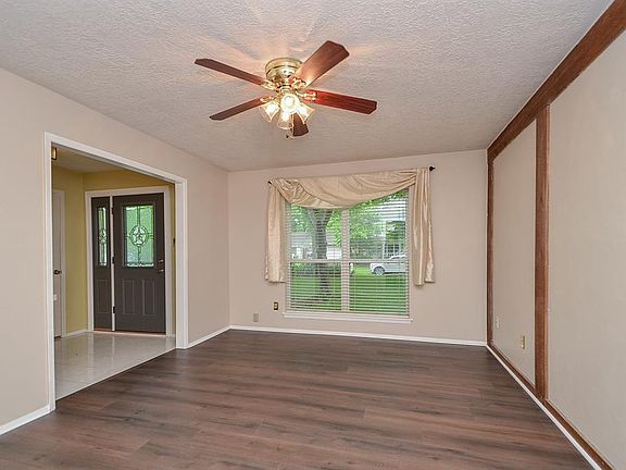 5th image of 3206 Golden Leaf Dr