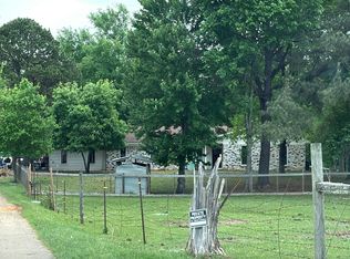 498 Homer Roach Ln, Russellville, AR 72802