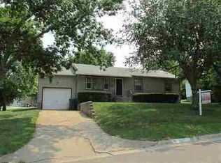 1305 10th St, Wamego, KS 66547
