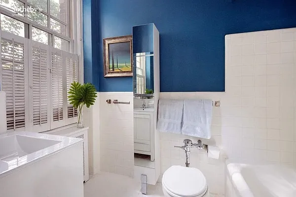 Sold by Sotheby's International Realty | media 13