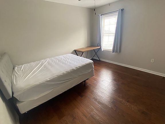 4th image of 1801 Lake Ave APT 104