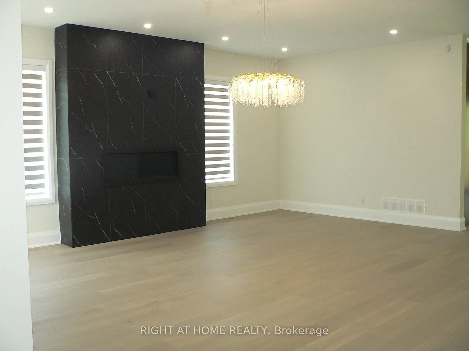 4 bed, $4,000 — Photo 2