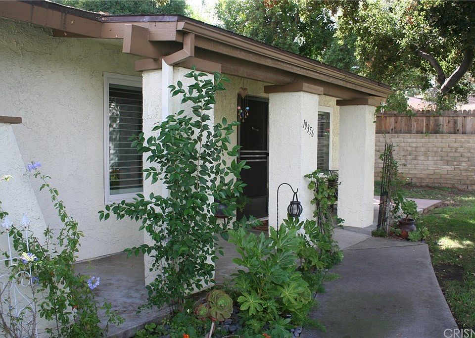 1st image of 19356 Avenue Of The Oaks