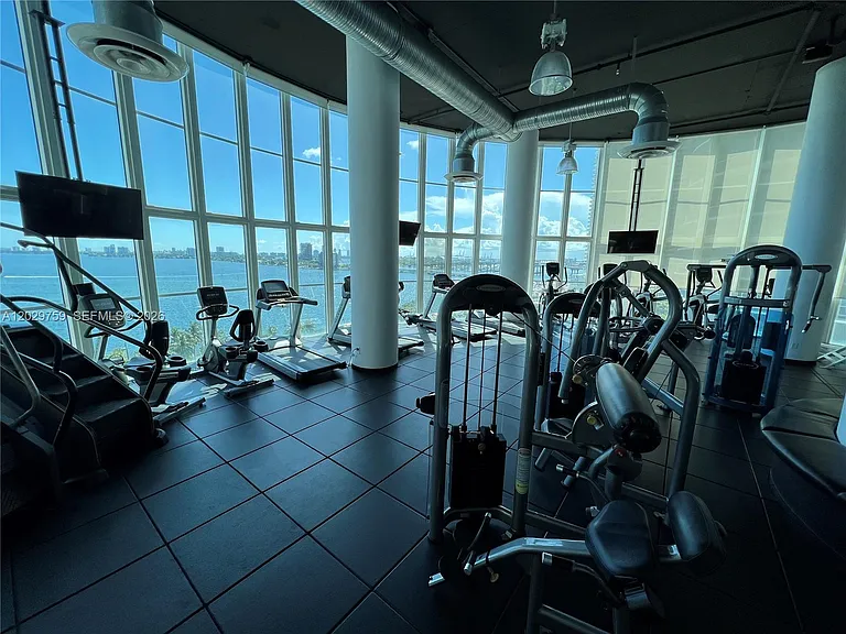 1800 N Bayshore Dr #3904 — Photo 14