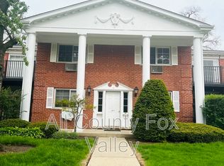 101 N Lincoln Ln APT 2A, Arlington Heights, IL 60004