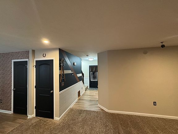 4th image of 11104 Remembrance Ln