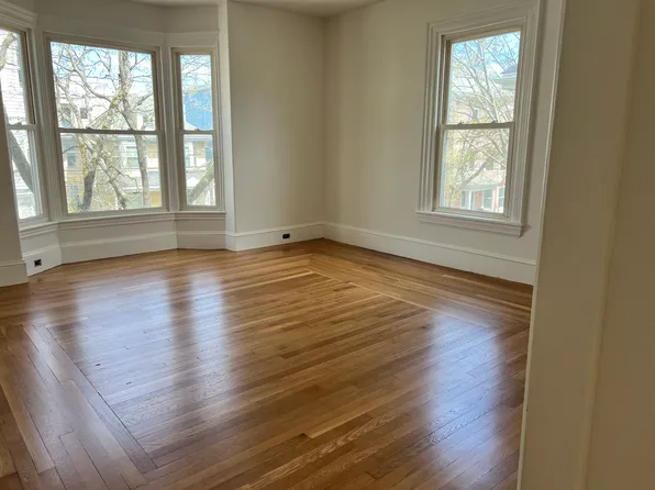 40 Morning St, Portland, ME 04101