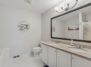 2405 Carriage Ln, Royersford, PA 19468
