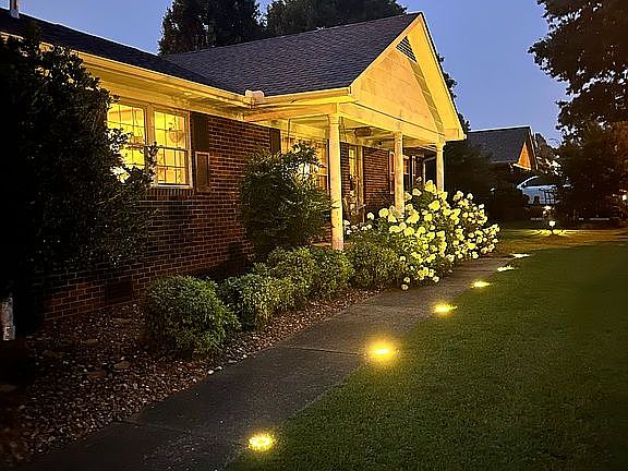 2nd image of 169 Dixie St