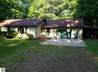 932 S Foster Rd, Au Gres, MI 48703