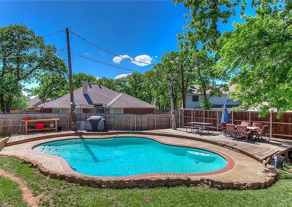 1st image of 5404 Bradley Ln