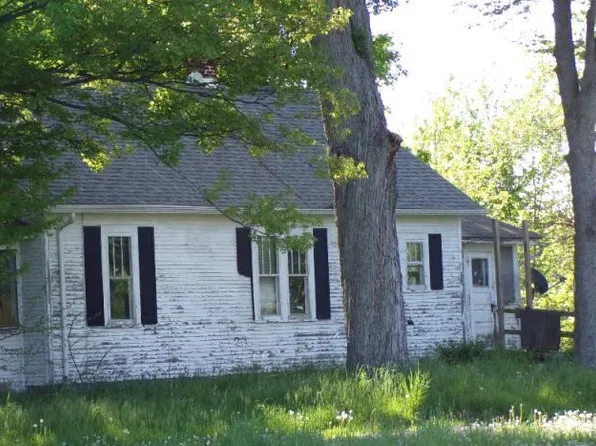 67015 Red Arrow Hwy, Hartford, MI 49057