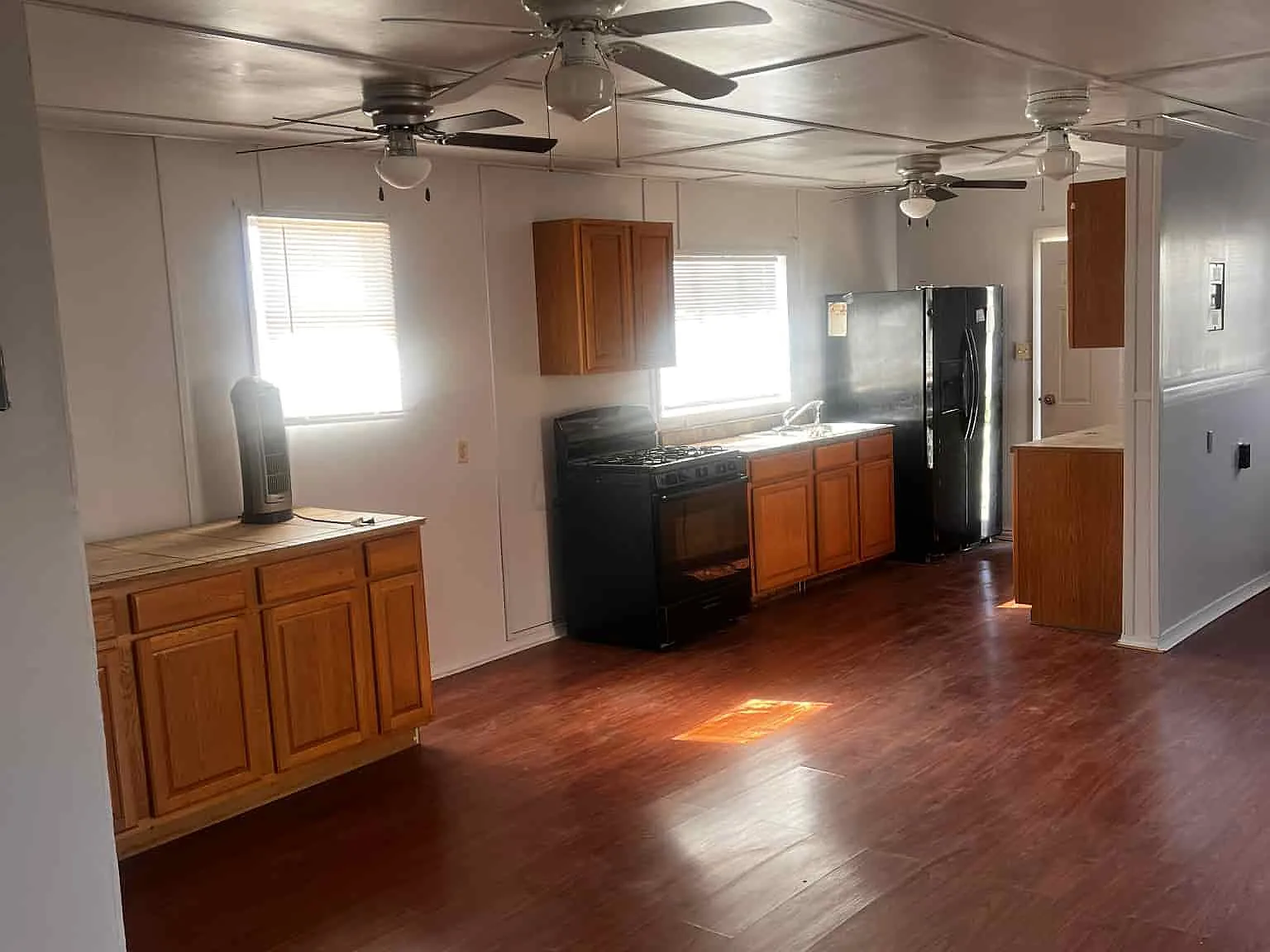 Studio, 700 sqft, $750 — Photo 4