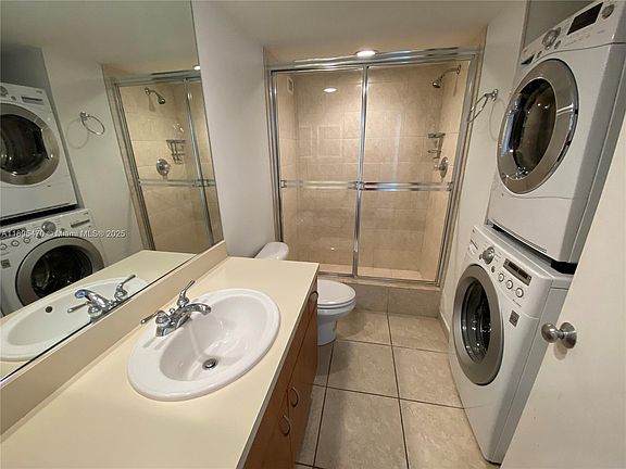 3rd image of 5600 Collins Ave #56004E