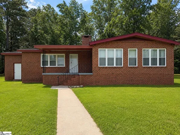 775 Pineland Shores Cir, Cross Hill, SC 29332